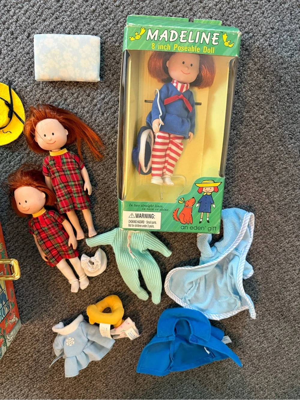 Madeline's House Carrying Case + 3 Dolls, clothes and accessories & box lot